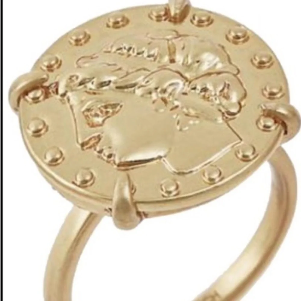 Tory Burch Gold Coin Medallion Ring | Statement Chic | Size 7 - Picture 7 of 12